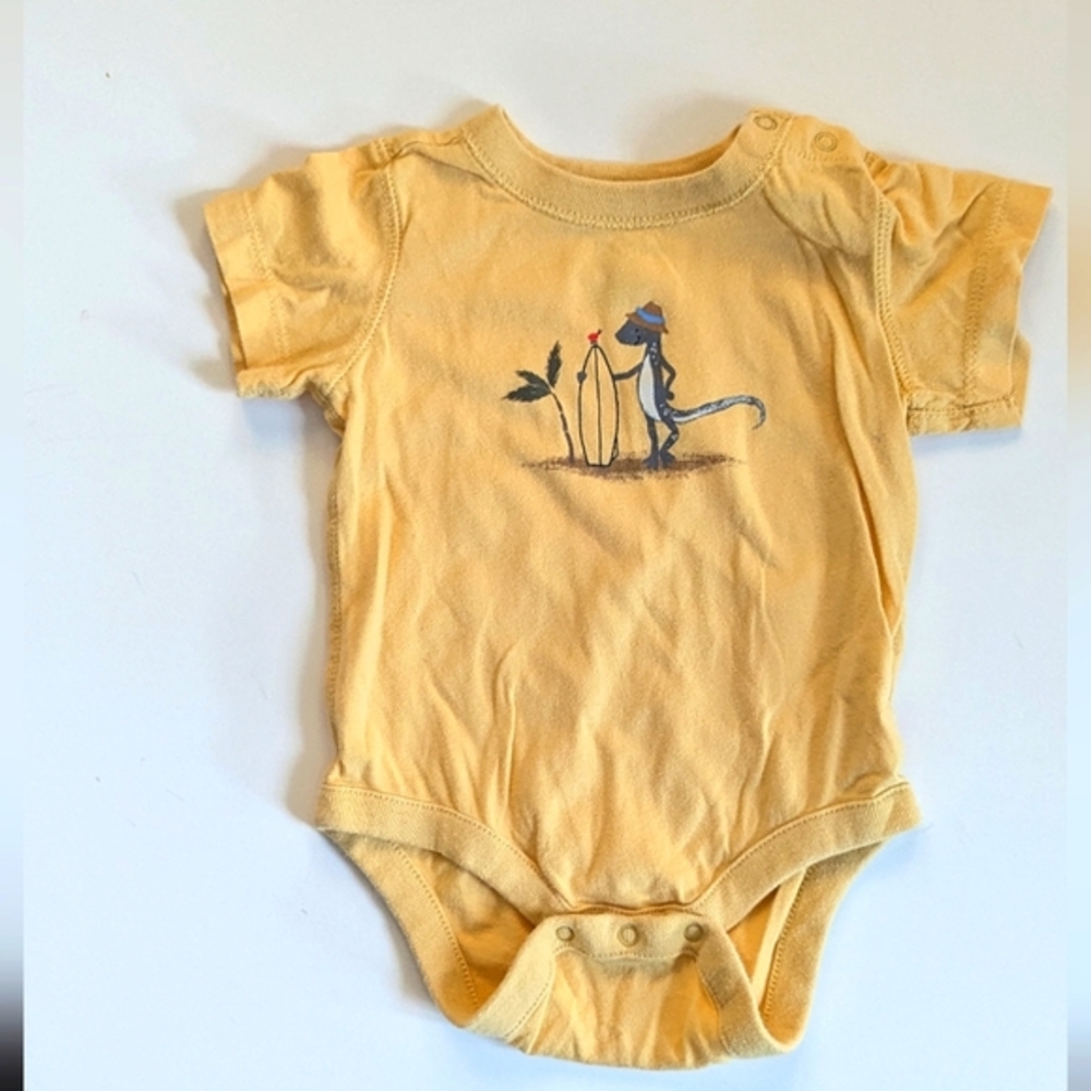 BabyGAP Onesie Yellow With Lizard Print